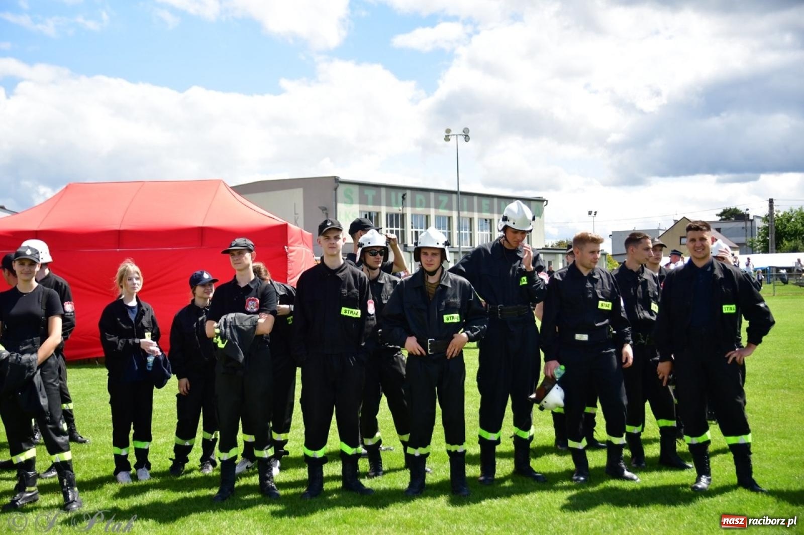 Zdjęcie w galerii na portalu naszraciborz.pl: Markowice zgarnęły całą pulę. Miejskie zawody sportowo-pożarnicze w Studziennej FOTO i WIDEO] wiadomości z regionu