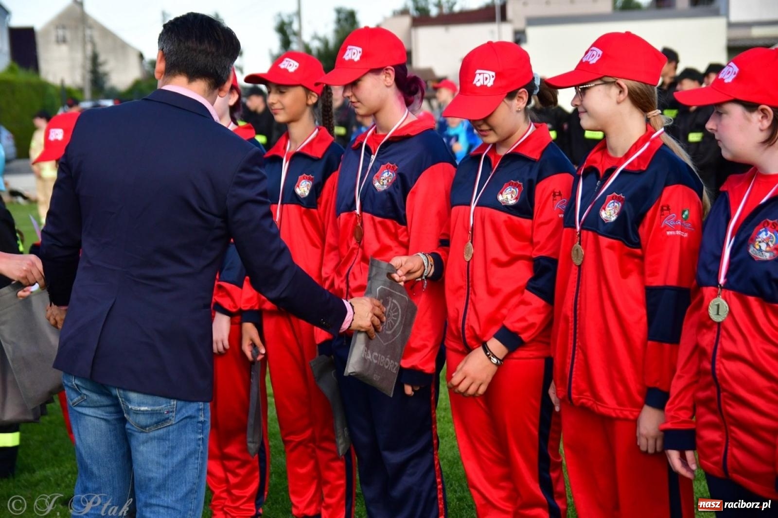 Zdjęcie w galerii na portalu naszraciborz.pl: Markowice zgarnęły całą pulę. Miejskie zawody sportowo-pożarnicze w Studziennej FOTO i WIDEO] wiadomości z regionu
