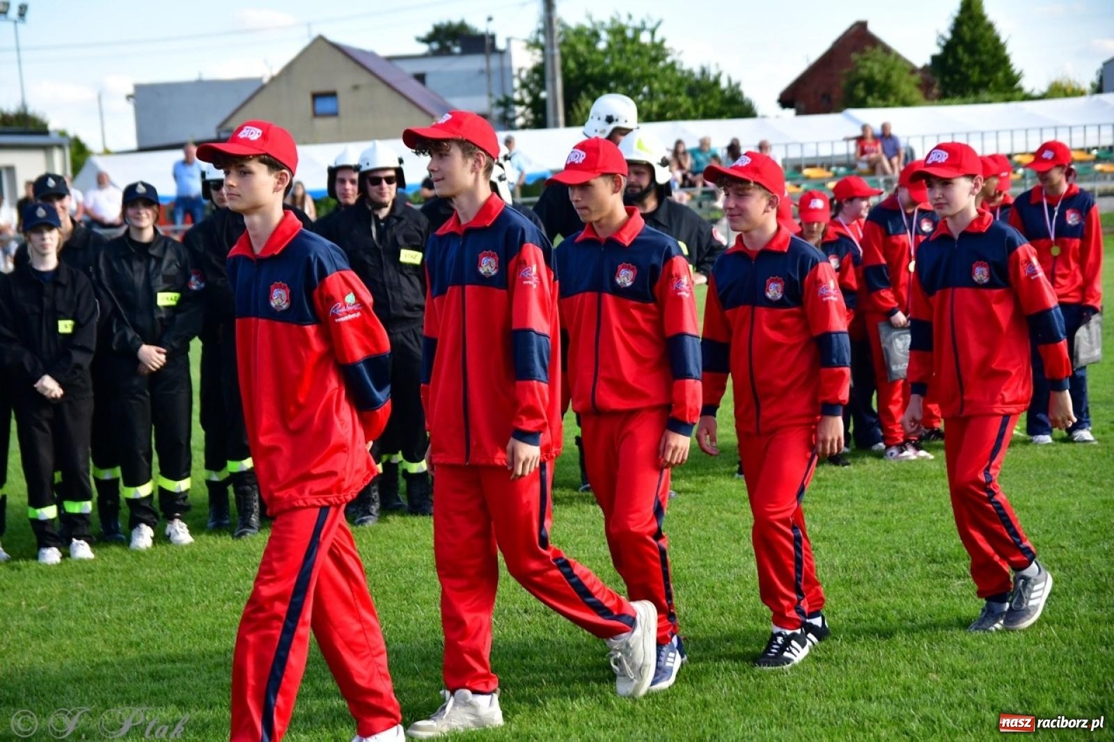 Zdjęcie w galerii na portalu naszraciborz.pl: Markowice zgarnęły całą pulę. Miejskie zawody sportowo-pożarnicze w Studziennej FOTO i WIDEO] wiadomości z regionu