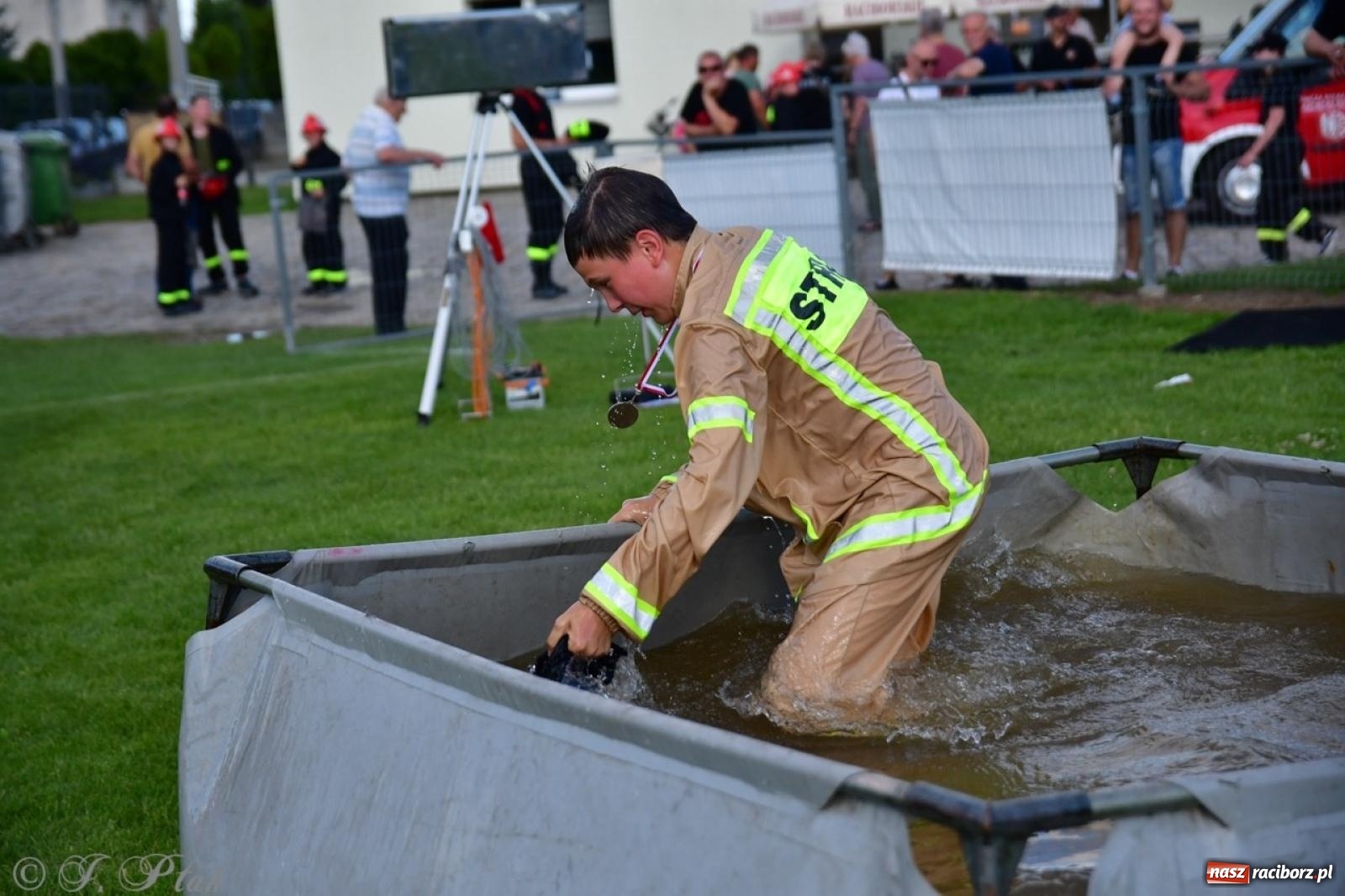 Zdjęcie w galerii na portalu naszraciborz.pl: Markowice zgarnęły całą pulę. Miejskie zawody sportowo-pożarnicze w Studziennej FOTO i WIDEO] wiadomości z regionu