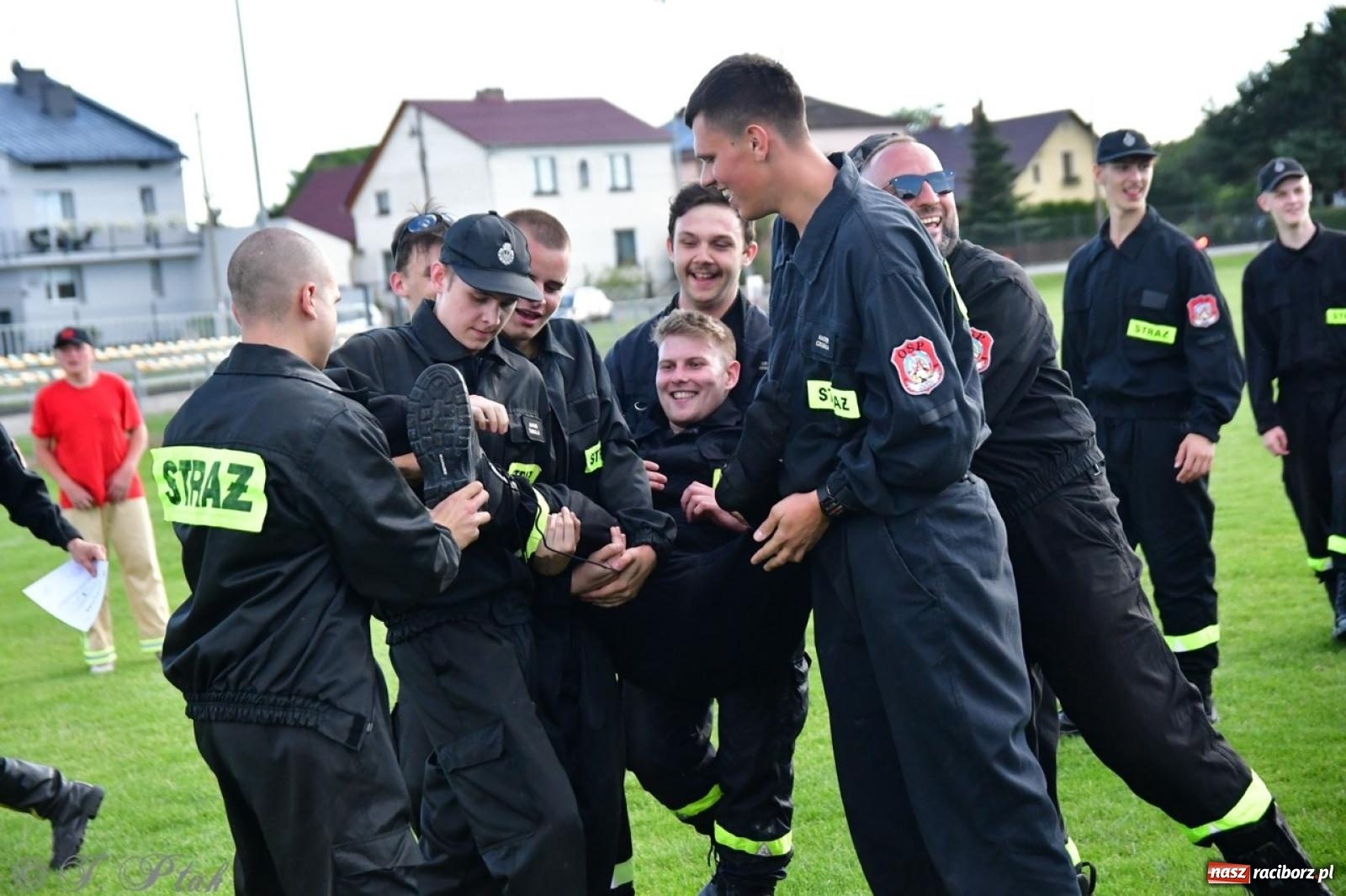 Zdjęcie w galerii na portalu naszraciborz.pl: Markowice zgarnęły całą pulę. Miejskie zawody sportowo-pożarnicze w Studziennej FOTO i WIDEO] wiadomości z regionu