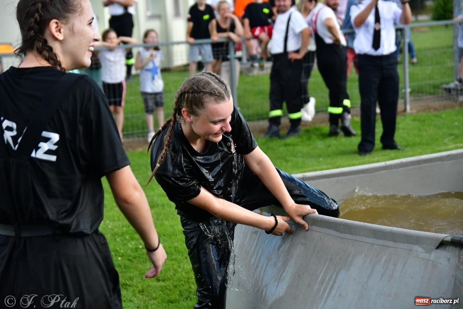 Zdjęcie w galerii na portalu naszraciborz.pl: Markowice zgarnęły całą pulę. Miejskie zawody sportowo-pożarnicze w Studziennej FOTO i WIDEO] wiadomości z regionu