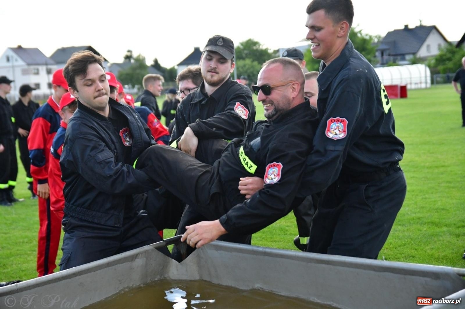 Zdjęcie w galerii na portalu naszraciborz.pl: Markowice zgarnęły całą pulę. Miejskie zawody sportowo-pożarnicze w Studziennej FOTO i WIDEO] wiadomości z regionu