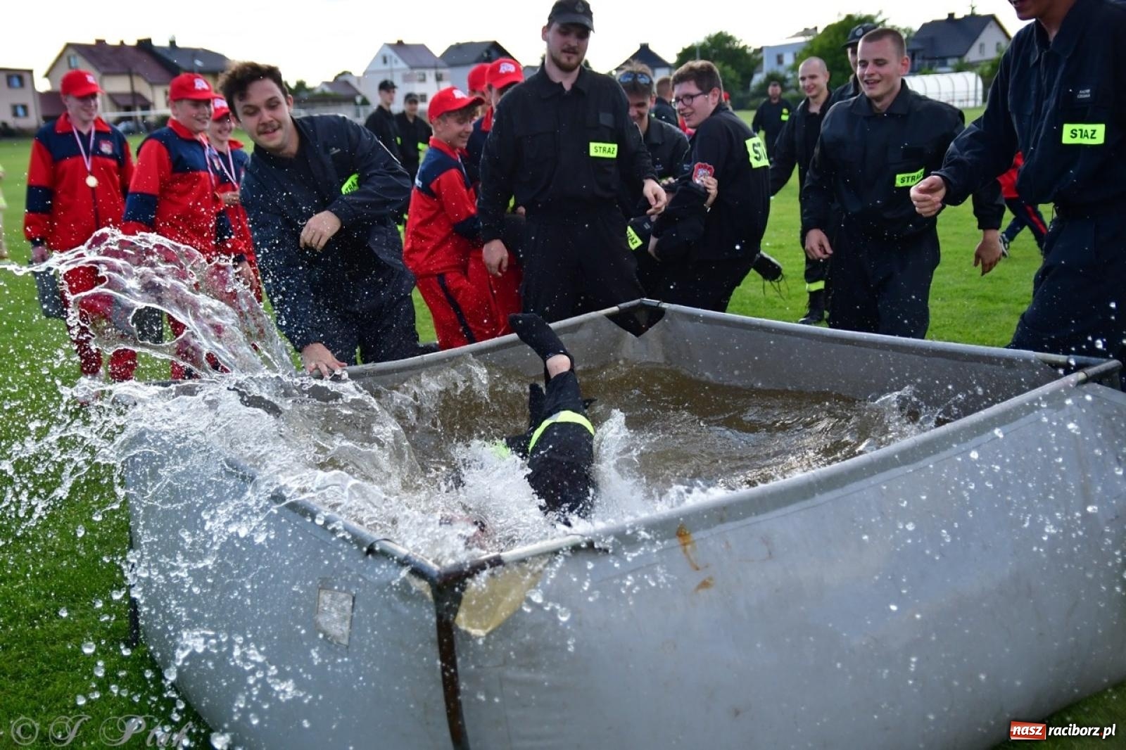 Zdjęcie w galerii na portalu naszraciborz.pl: Markowice zgarnęły całą pulę. Miejskie zawody sportowo-pożarnicze w Studziennej FOTO i WIDEO] wiadomości z regionu
