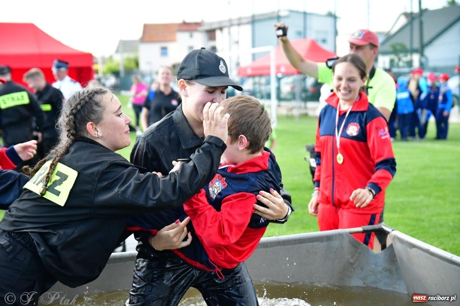 Zdjęcie w galerii na portalu naszraciborz.pl: Markowice zgarnęły całą pulę. Miejskie zawody sportowo-pożarnicze w Studziennej FOTO i WIDEO] wiadomości z regionu