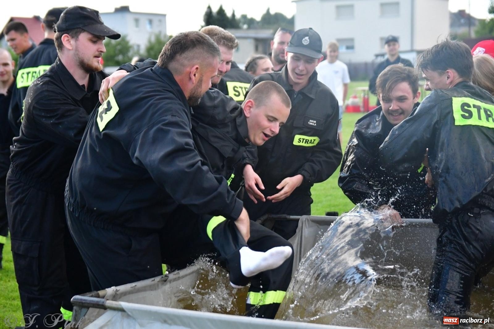 Zdjęcie w galerii na portalu naszraciborz.pl: Markowice zgarnęły całą pulę. Miejskie zawody sportowo-pożarnicze w Studziennej FOTO i WIDEO] wiadomości z regionu