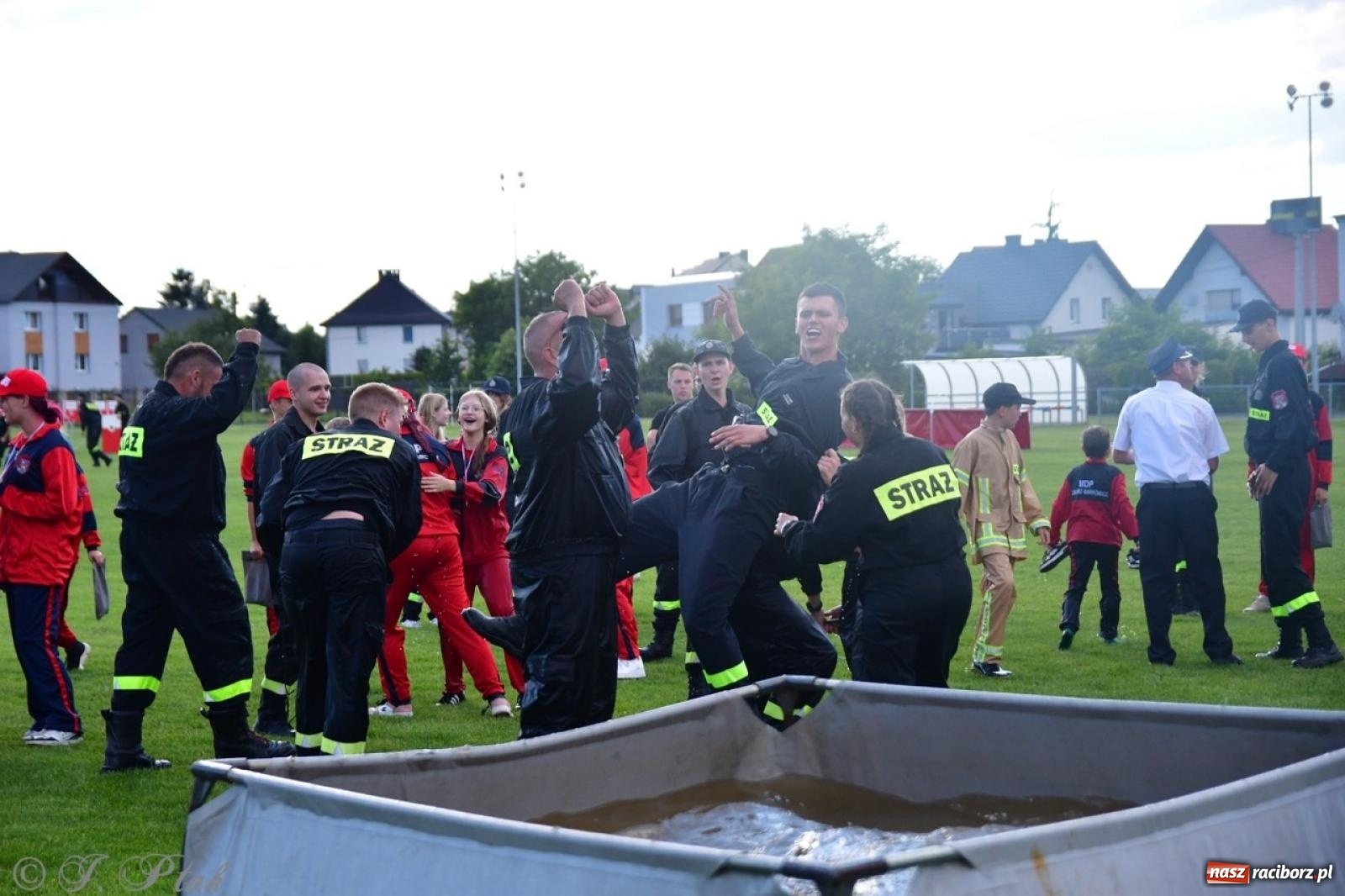 Zdjęcie w galerii na portalu naszraciborz.pl: Markowice zgarnęły całą pulę. Miejskie zawody sportowo-pożarnicze w Studziennej FOTO i WIDEO] wiadomości z regionu