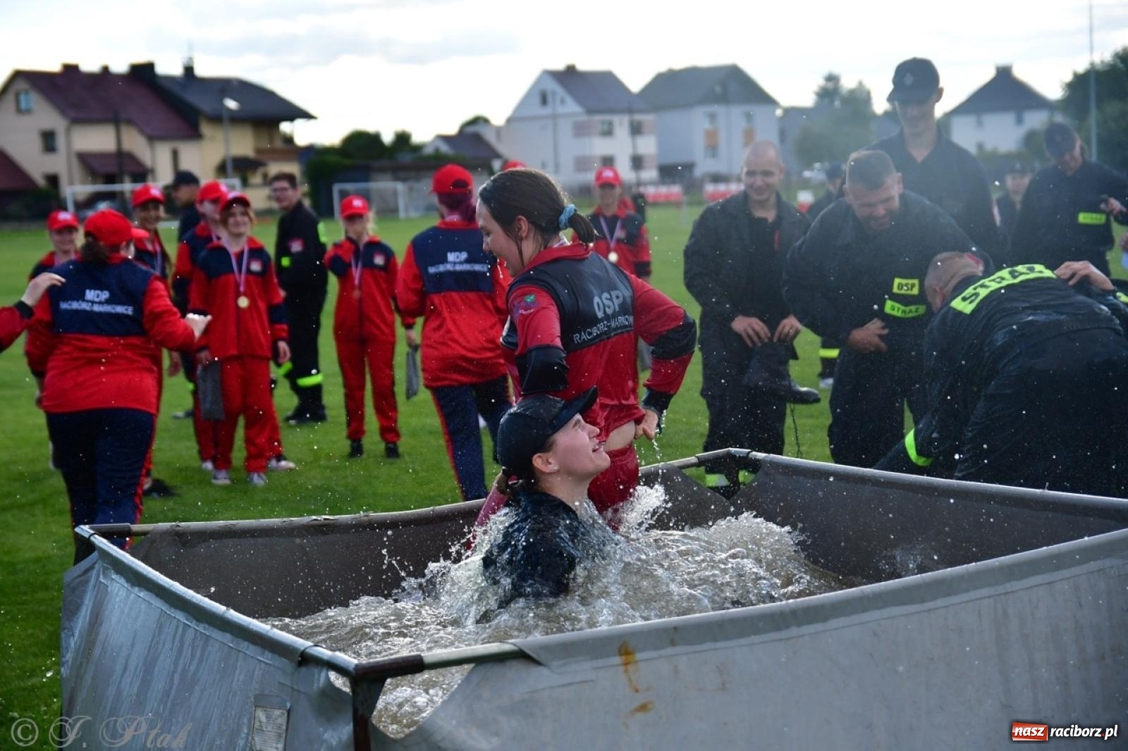 Zdjęcie w galerii na portalu naszraciborz.pl: Markowice zgarnęły całą pulę. Miejskie zawody sportowo-pożarnicze w Studziennej FOTO i WIDEO] wiadomości z regionu