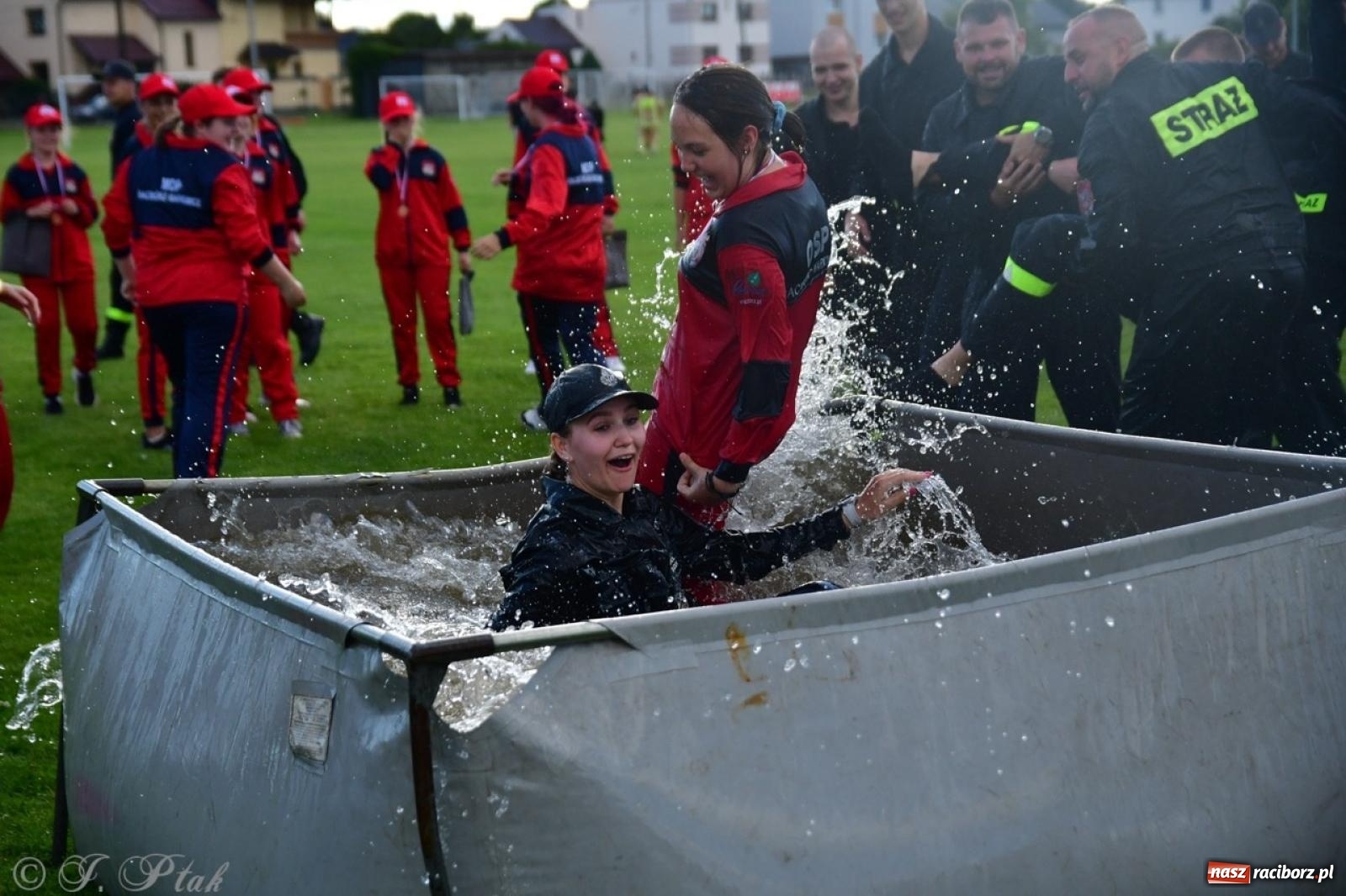 Zdjęcie w galerii na portalu naszraciborz.pl: Markowice zgarnęły całą pulę. Miejskie zawody sportowo-pożarnicze w Studziennej FOTO i WIDEO] wiadomości z regionu