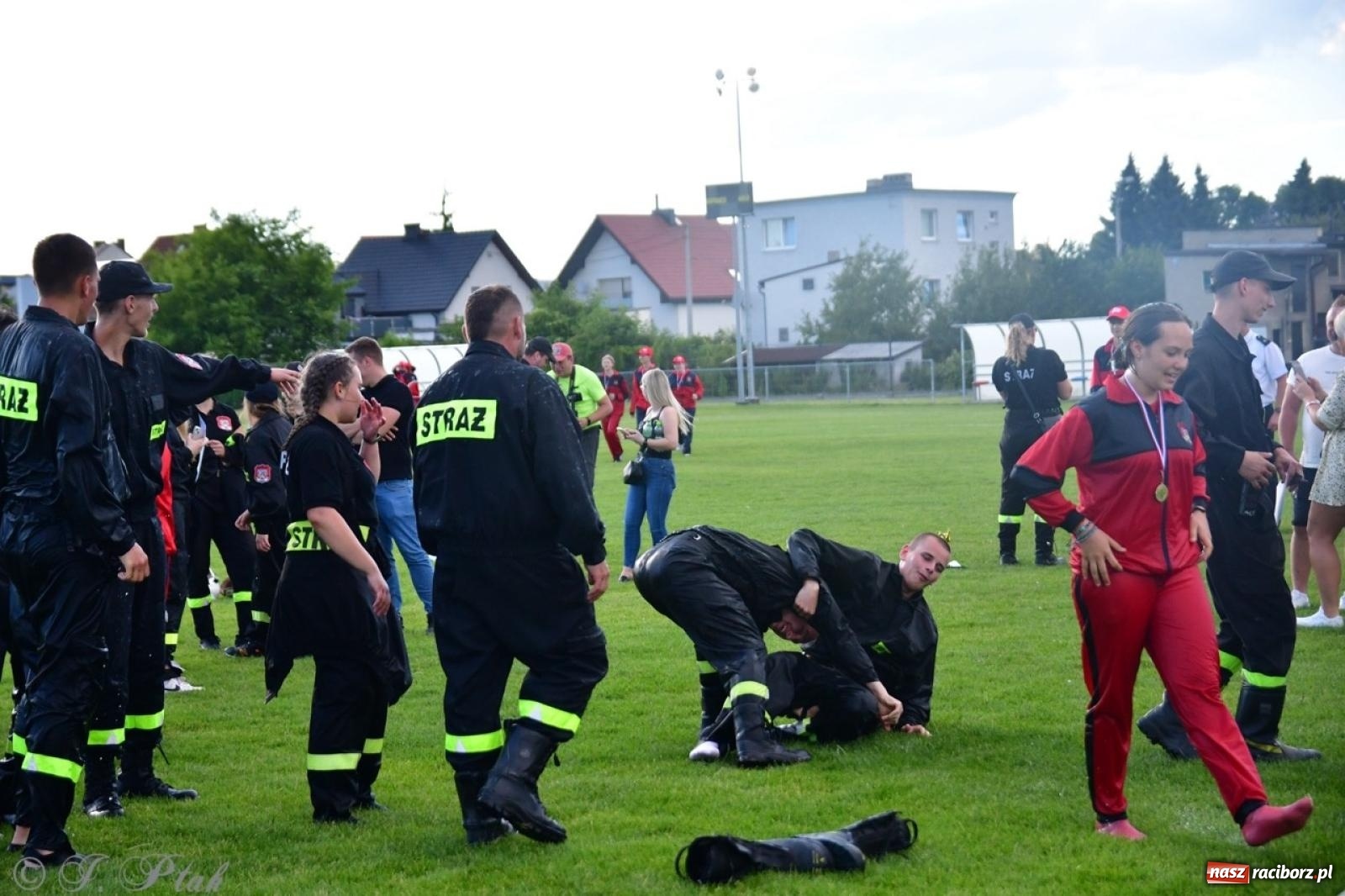 Zdjęcie w galerii na portalu naszraciborz.pl: Markowice zgarnęły całą pulę. Miejskie zawody sportowo-pożarnicze w Studziennej FOTO i WIDEO] wiadomości z regionu