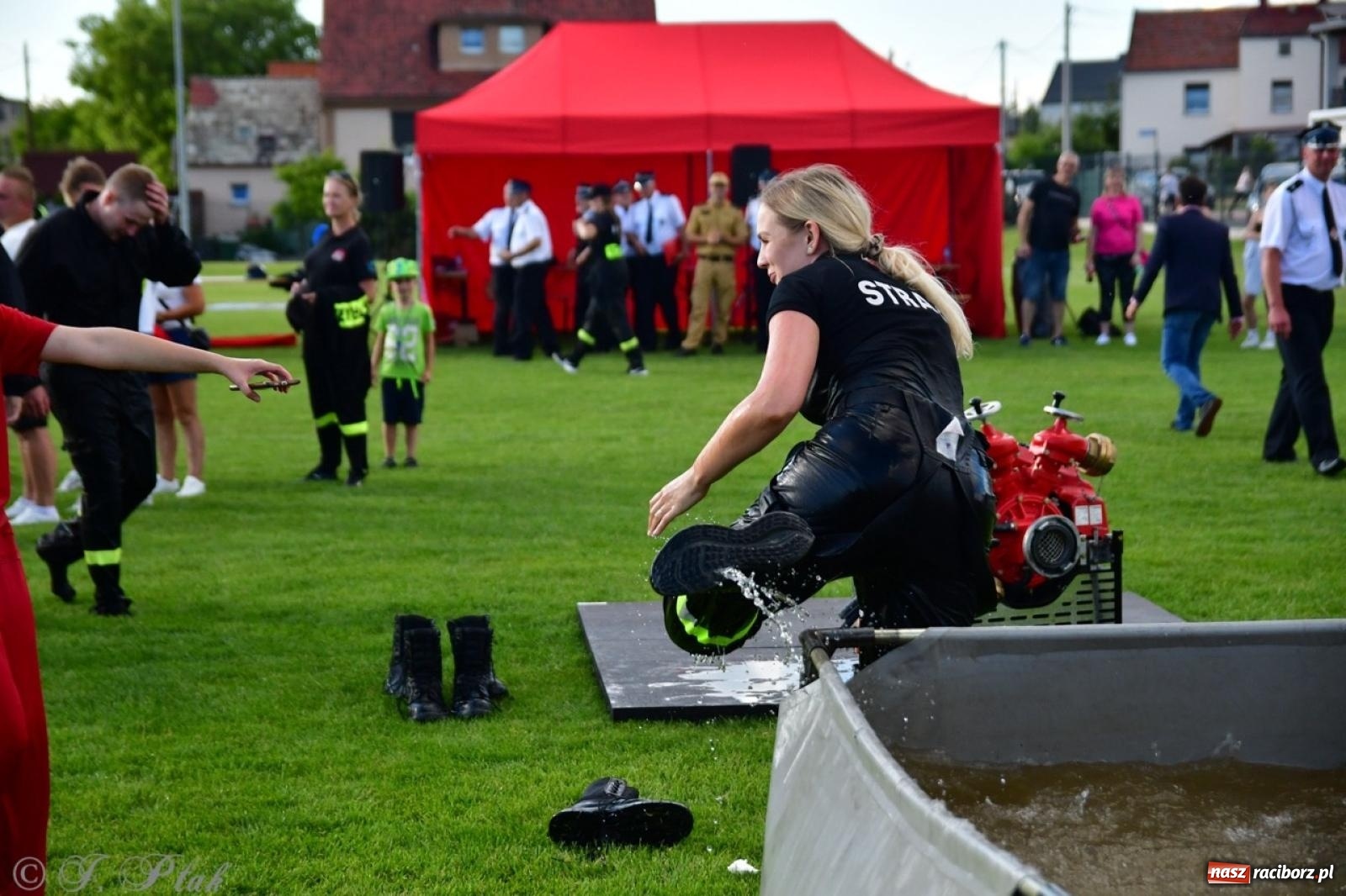 Zdjęcie w galerii na portalu naszraciborz.pl: Markowice zgarnęły całą pulę. Miejskie zawody sportowo-pożarnicze w Studziennej FOTO i WIDEO] wiadomości z regionu