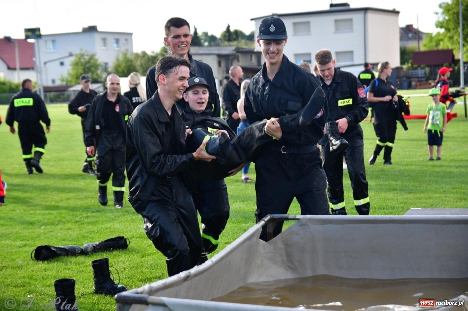 Zdjęcie w galerii na portalu naszraciborz.pl: Markowice zgarnęły całą pulę. Miejskie zawody sportowo-pożarnicze w Studziennej FOTO i WIDEO] wiadomości z regionu
