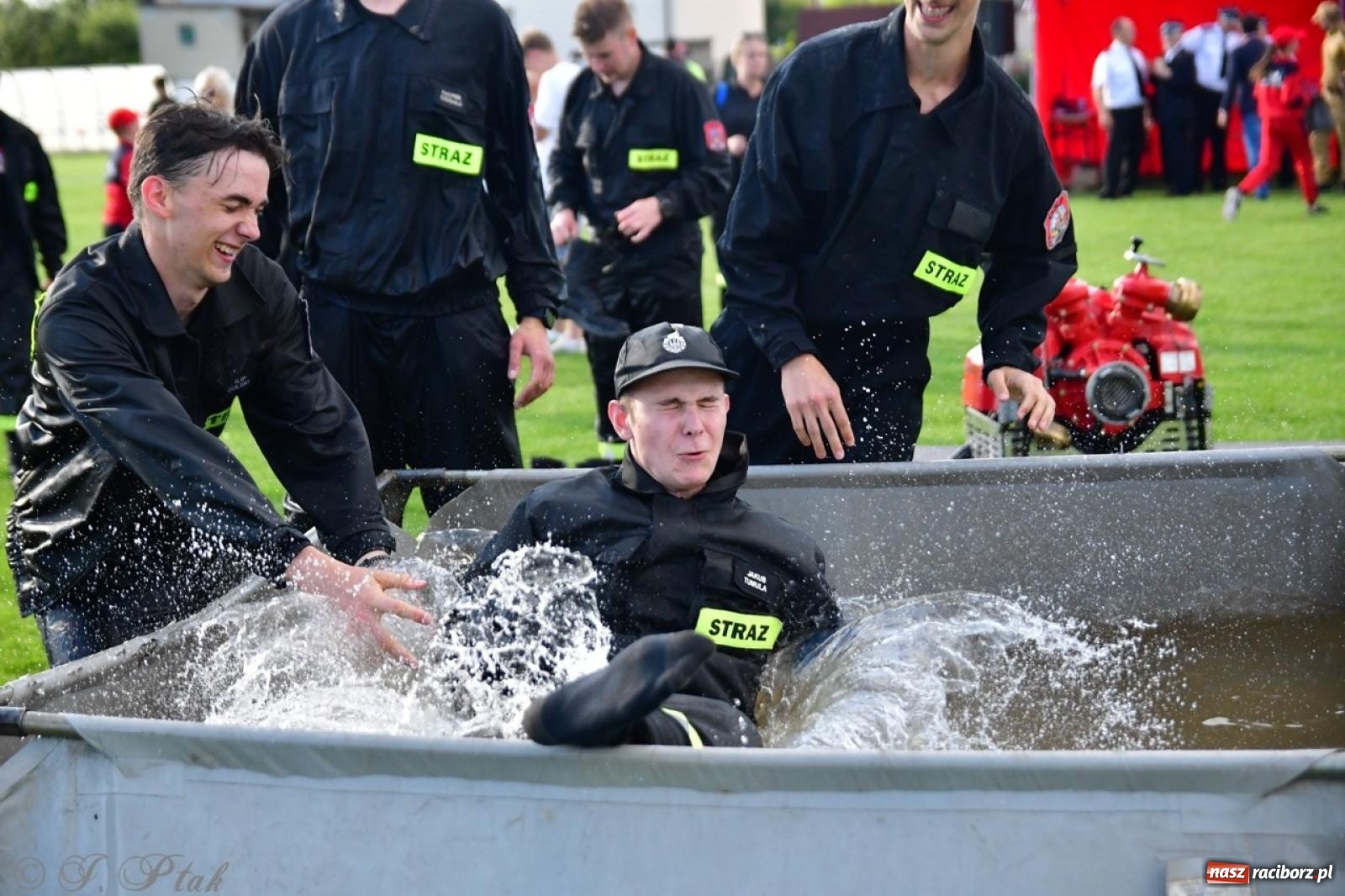 Zdjęcie w galerii na portalu naszraciborz.pl: Markowice zgarnęły całą pulę. Miejskie zawody sportowo-pożarnicze w Studziennej FOTO i WIDEO] wiadomości z regionu