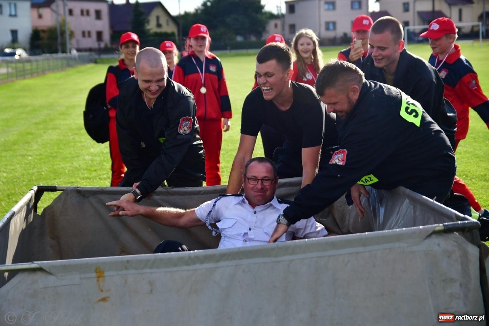 Zdjęcie w galerii na portalu naszraciborz.pl: Markowice zgarnęły całą pulę. Miejskie zawody sportowo-pożarnicze w Studziennej FOTO i WIDEO] wiadomości z regionu