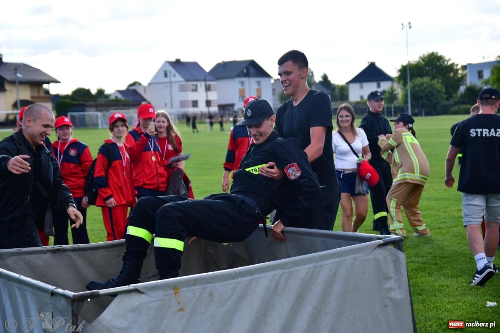 Zdjęcie w galerii na portalu naszraciborz.pl: Markowice zgarnęły całą pulę. Miejskie zawody sportowo-pożarnicze w Studziennej FOTO i WIDEO] wiadomości z regionu