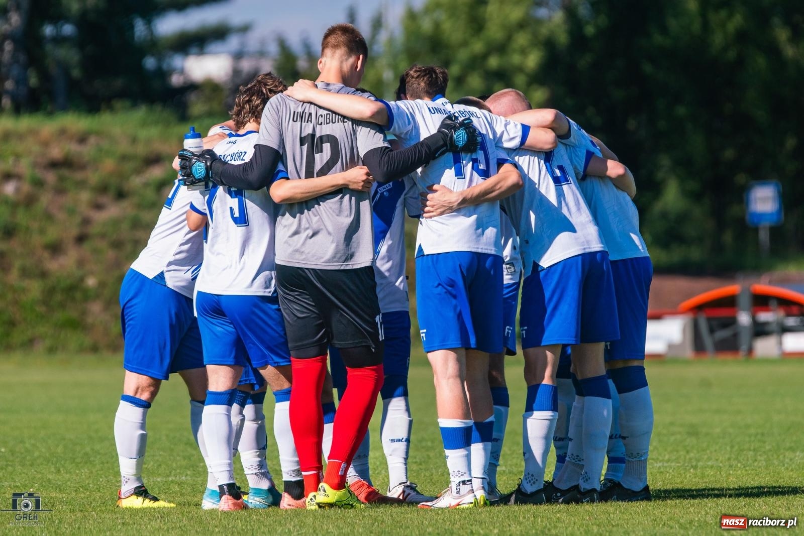 Zdjęcie w galerii na portalu naszraciborz.pl: Unia Racibórz kontra Naprzód Syrynia. Podział punktów na zakończenie sezonu [FOTO] wiadomości z regionu