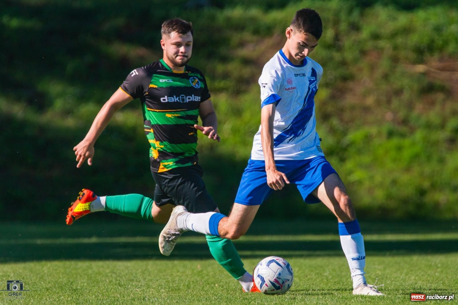 Zdjęcie w galerii na portalu naszraciborz.pl: Unia Racibórz kontra Naprzód Syrynia. Podział punktów na zakończenie sezonu [FOTO] wiadomości z regionu