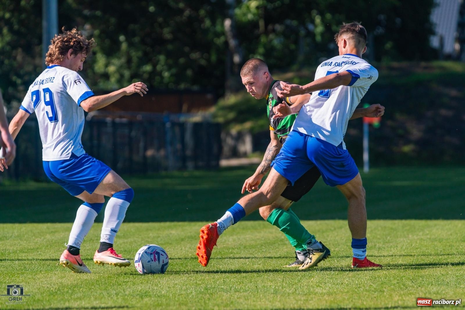 Zdjęcie w galerii na portalu naszraciborz.pl: Unia Racibórz kontra Naprzód Syrynia. Podział punktów na zakończenie sezonu [FOTO] wiadomości z regionu