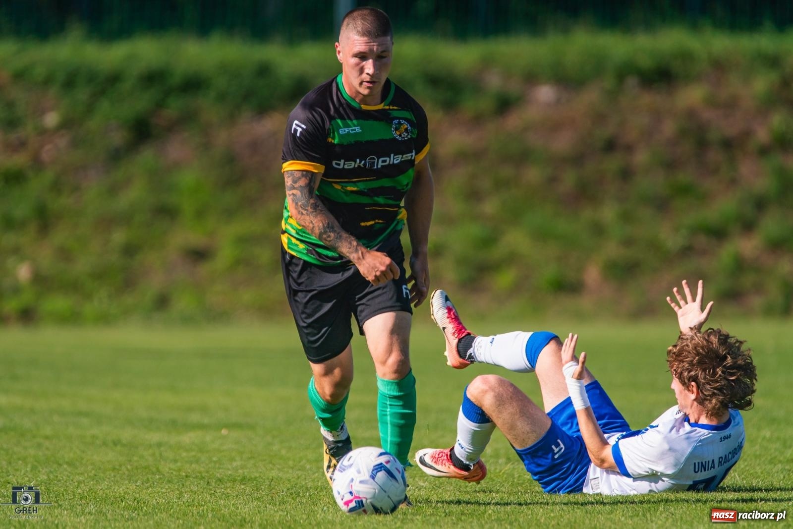 Zdjęcie w galerii na portalu naszraciborz.pl: Unia Racibórz kontra Naprzód Syrynia. Podział punktów na zakończenie sezonu [FOTO] wiadomości z regionu