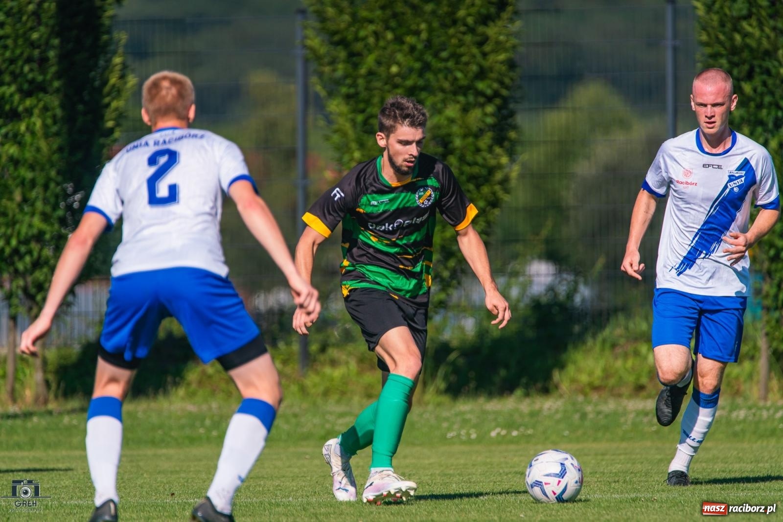 Zdjęcie w galerii na portalu naszraciborz.pl: Unia Racibórz kontra Naprzód Syrynia. Podział punktów na zakończenie sezonu [FOTO] wiadomości z regionu