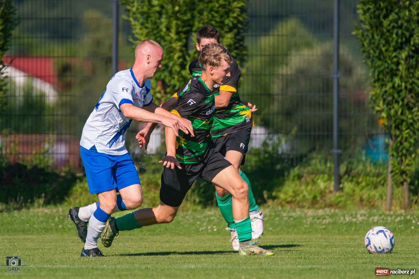 Zdjęcie w galerii na portalu naszraciborz.pl: Unia Racibórz kontra Naprzód Syrynia. Podział punktów na zakończenie sezonu [FOTO] wiadomości z regionu