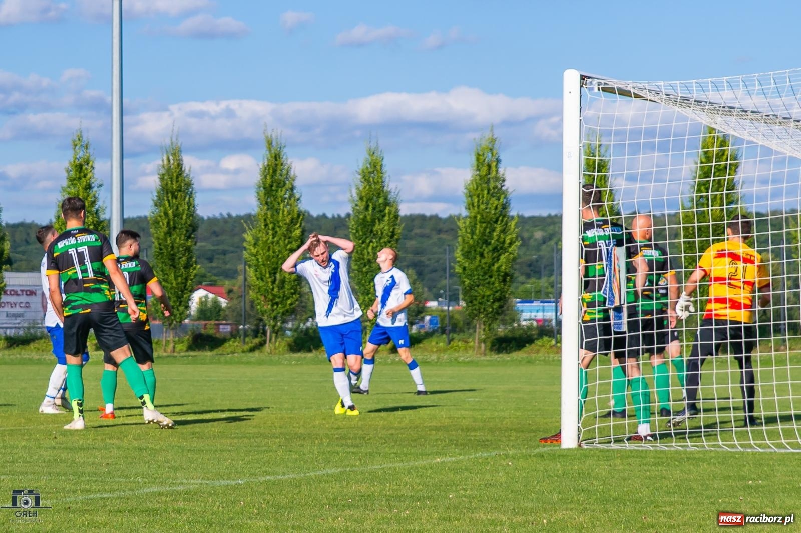 Zdjęcie w galerii na portalu naszraciborz.pl: Unia Racibórz kontra Naprzód Syrynia. Podział punktów na zakończenie sezonu [FOTO] wiadomości z regionu