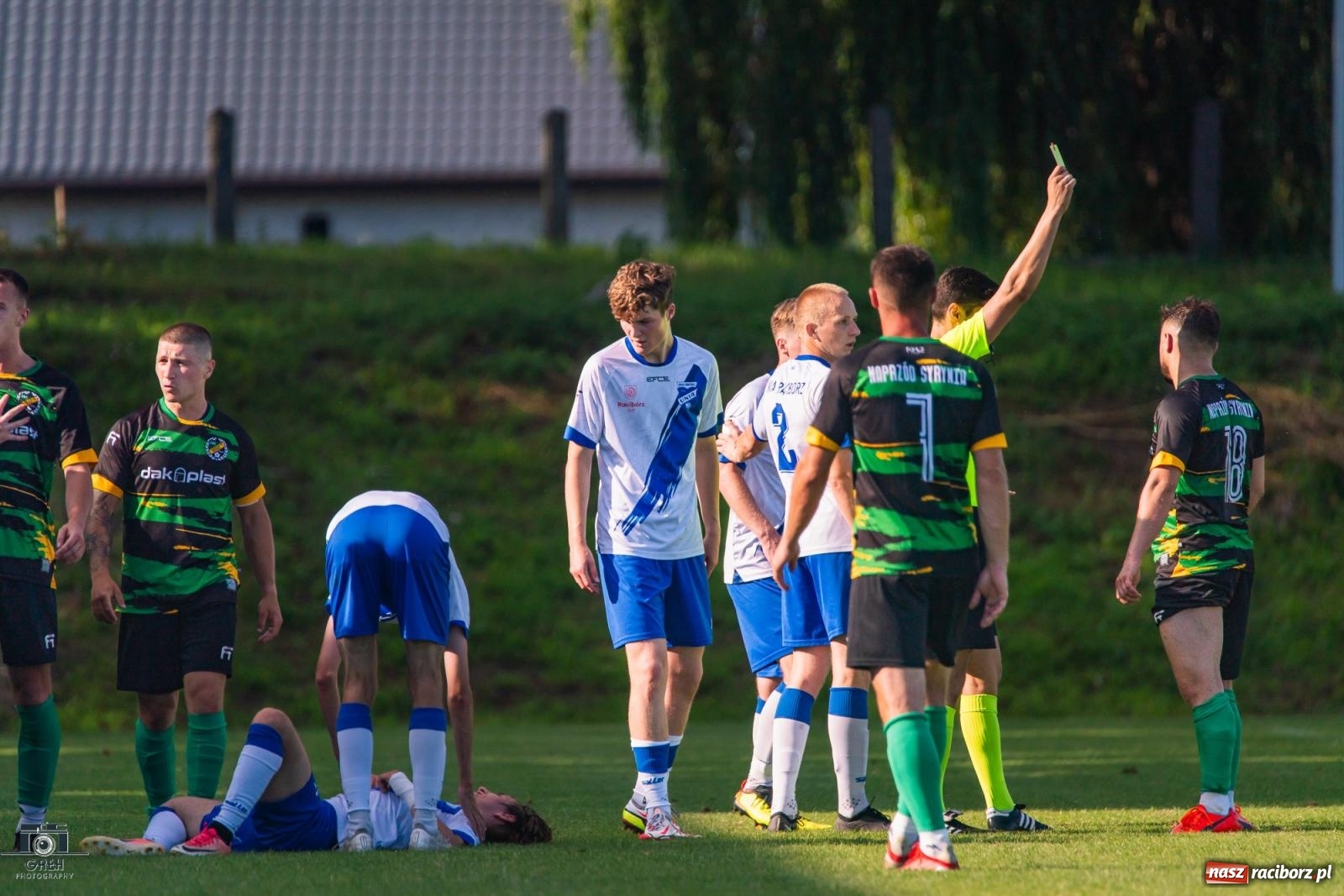 Zdjęcie w galerii na portalu naszraciborz.pl: Unia Racibórz kontra Naprzód Syrynia. Podział punktów na zakończenie sezonu [FOTO] wiadomości z regionu