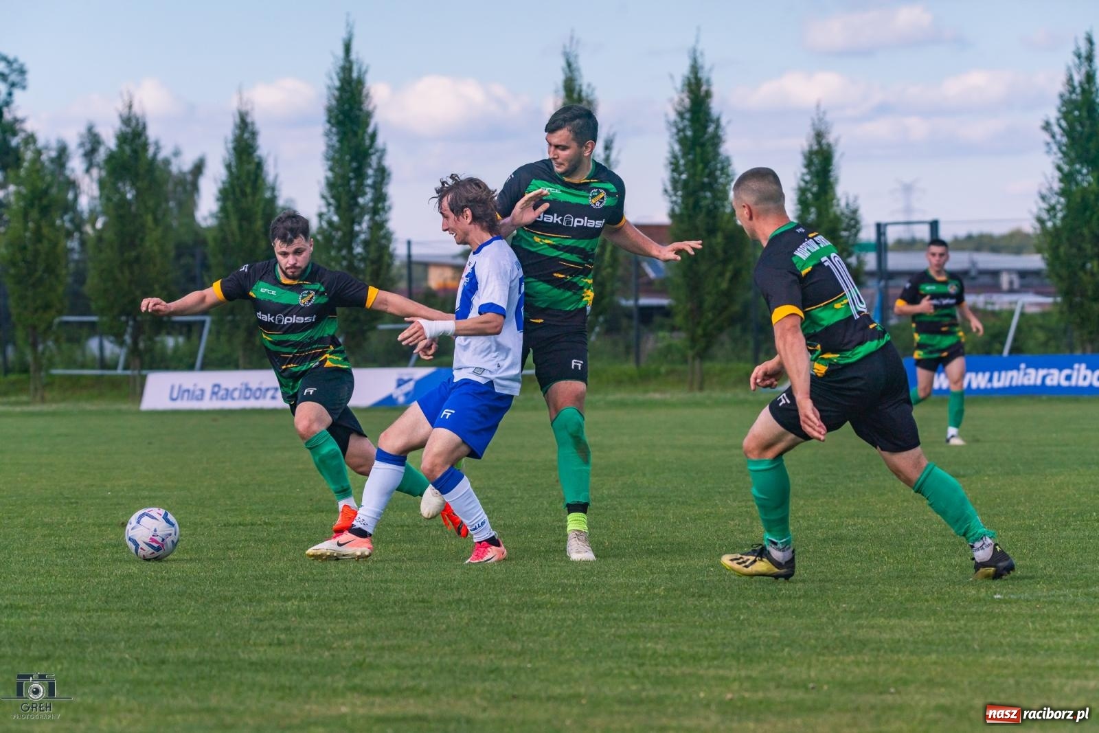 Zdjęcie w galerii na portalu naszraciborz.pl: Unia Racibórz kontra Naprzód Syrynia. Podział punktów na zakończenie sezonu [FOTO] wiadomości z regionu