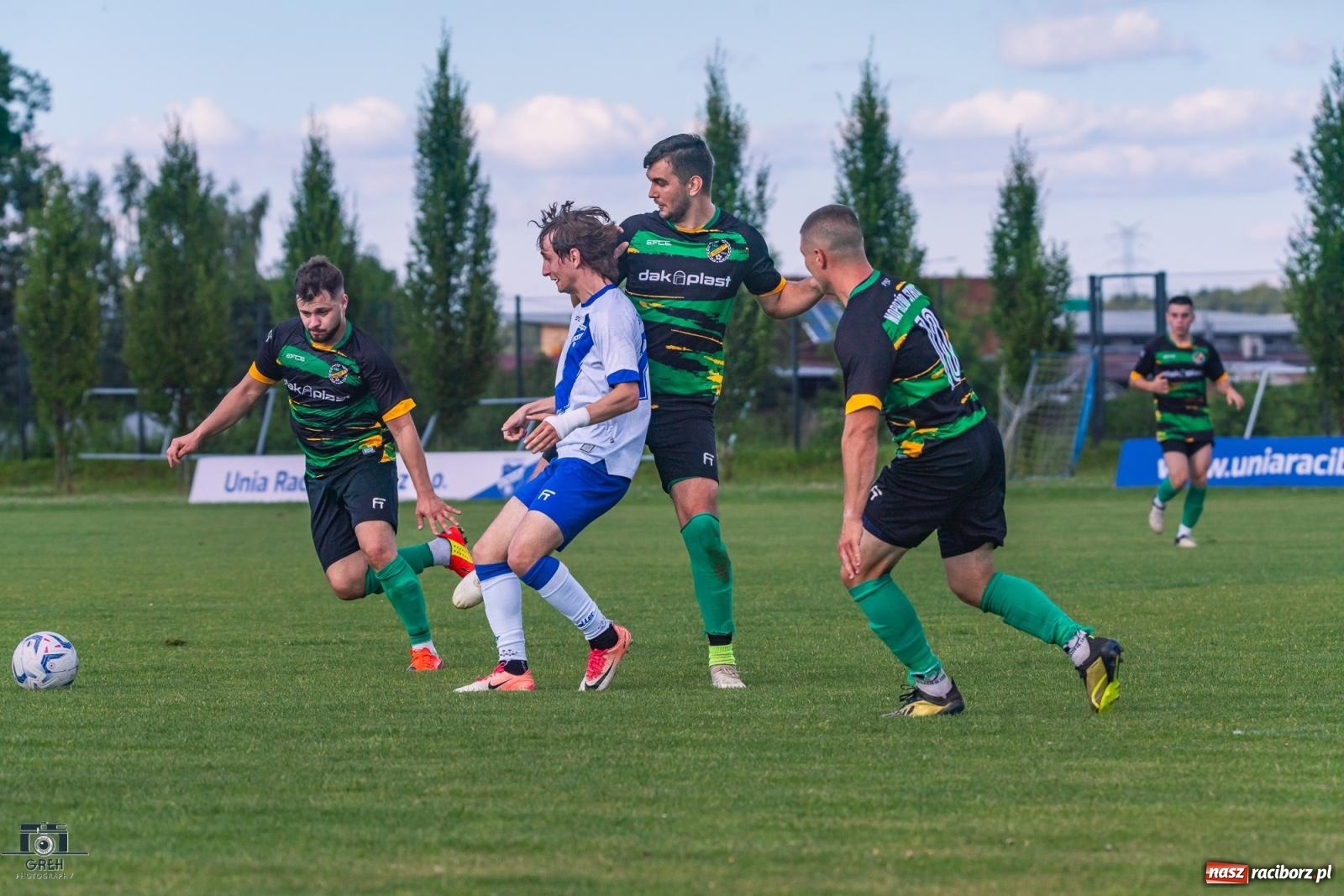 Zdjęcie w galerii na portalu naszraciborz.pl: Unia Racibórz kontra Naprzód Syrynia. Podział punktów na zakończenie sezonu [FOTO] wiadomości z regionu