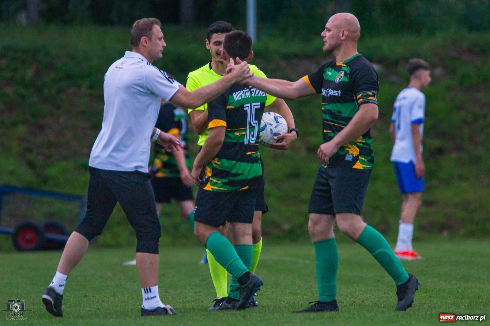 Zdjęcie w galerii na portalu naszraciborz.pl: Unia Racibórz kontra Naprzód Syrynia. Podział punktów na zakończenie sezonu [FOTO] wiadomości z regionu