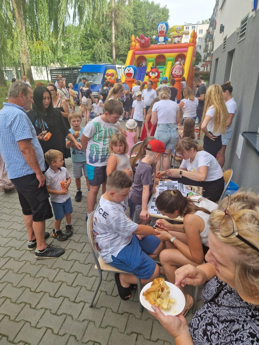 Zdjęcie w galerii na portalu naszraciborz.pl: Rodzinne świętowanie z alpakami i kucykami wiadomości z regionu