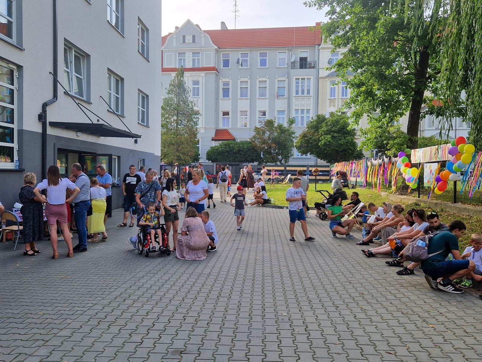 Zdjęcie w galerii na portalu naszraciborz.pl: Rodzinne świętowanie z alpakami i kucykami wiadomości z regionu