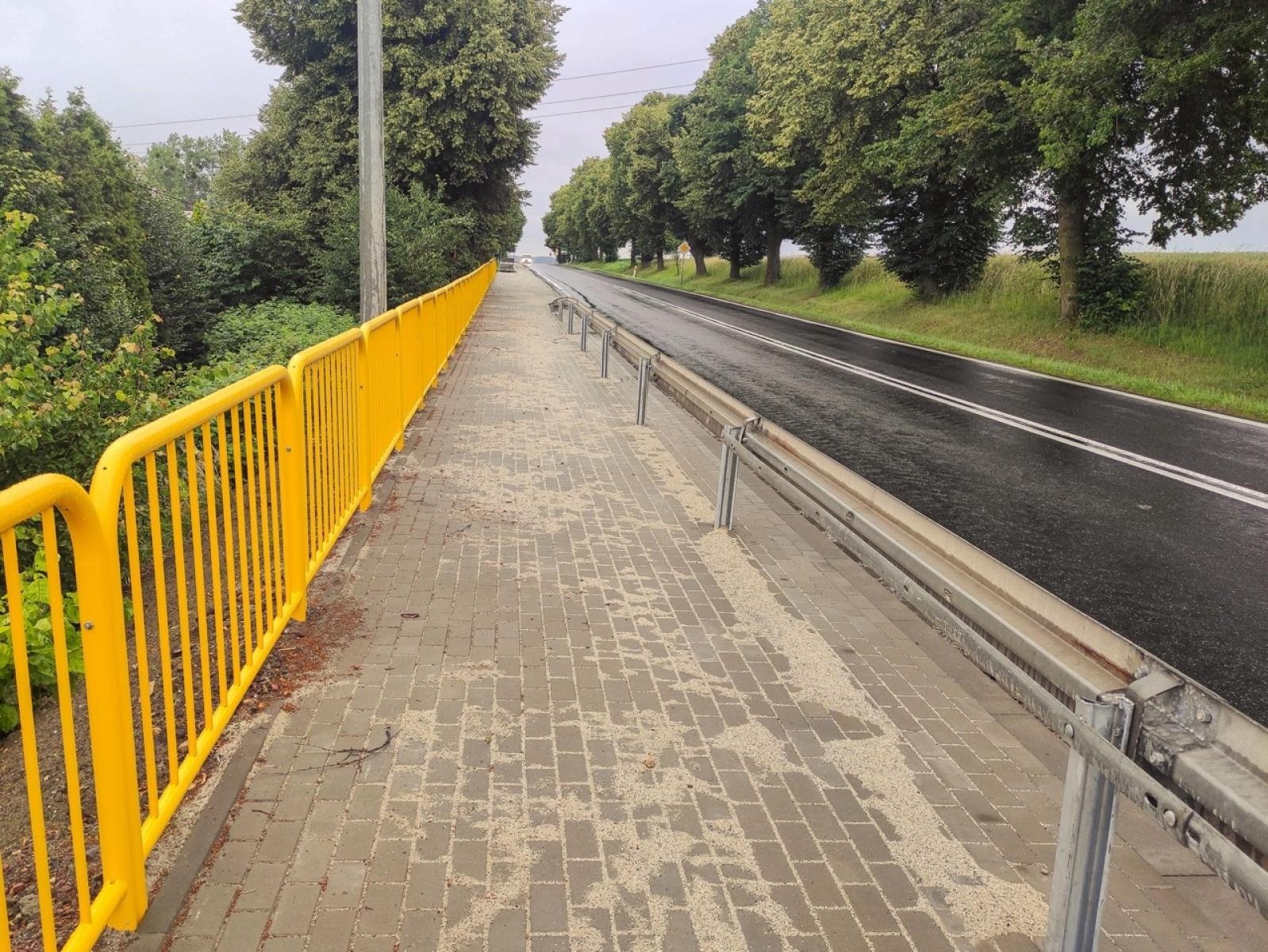 Zdjęcie w galerii na portalu naszraciborz.pl: Bezpieczniej na DK45 pomiędzy Roszkowem a Tworkowem wiadomości z regionu