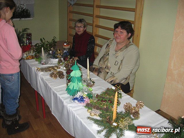 Zdjęcie w galerii na portalu naszraciborz.pl: Świątecznie w Brzeźnicy wiadomości z regionu