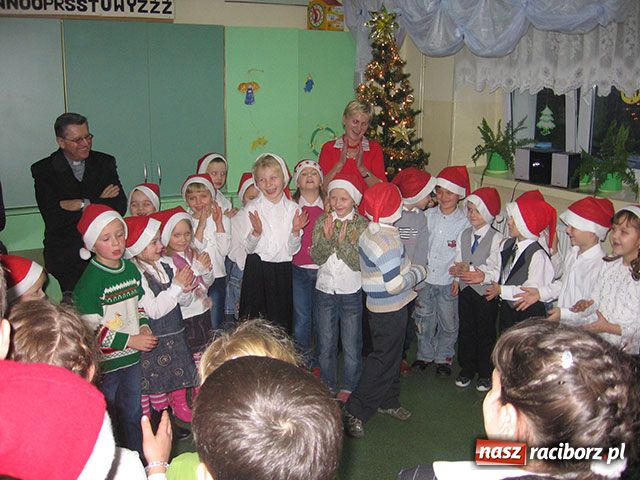Zdjęcie w galerii na portalu naszraciborz.pl: Świątecznie w Brzeźnicy wiadomości z regionu