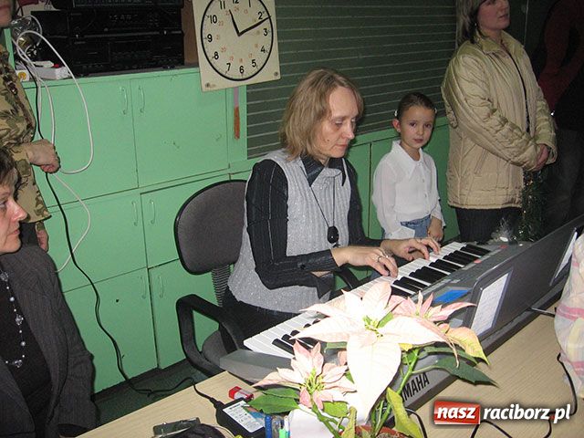 Zdjęcie w galerii na portalu naszraciborz.pl: Świątecznie w Brzeźnicy wiadomości z regionu