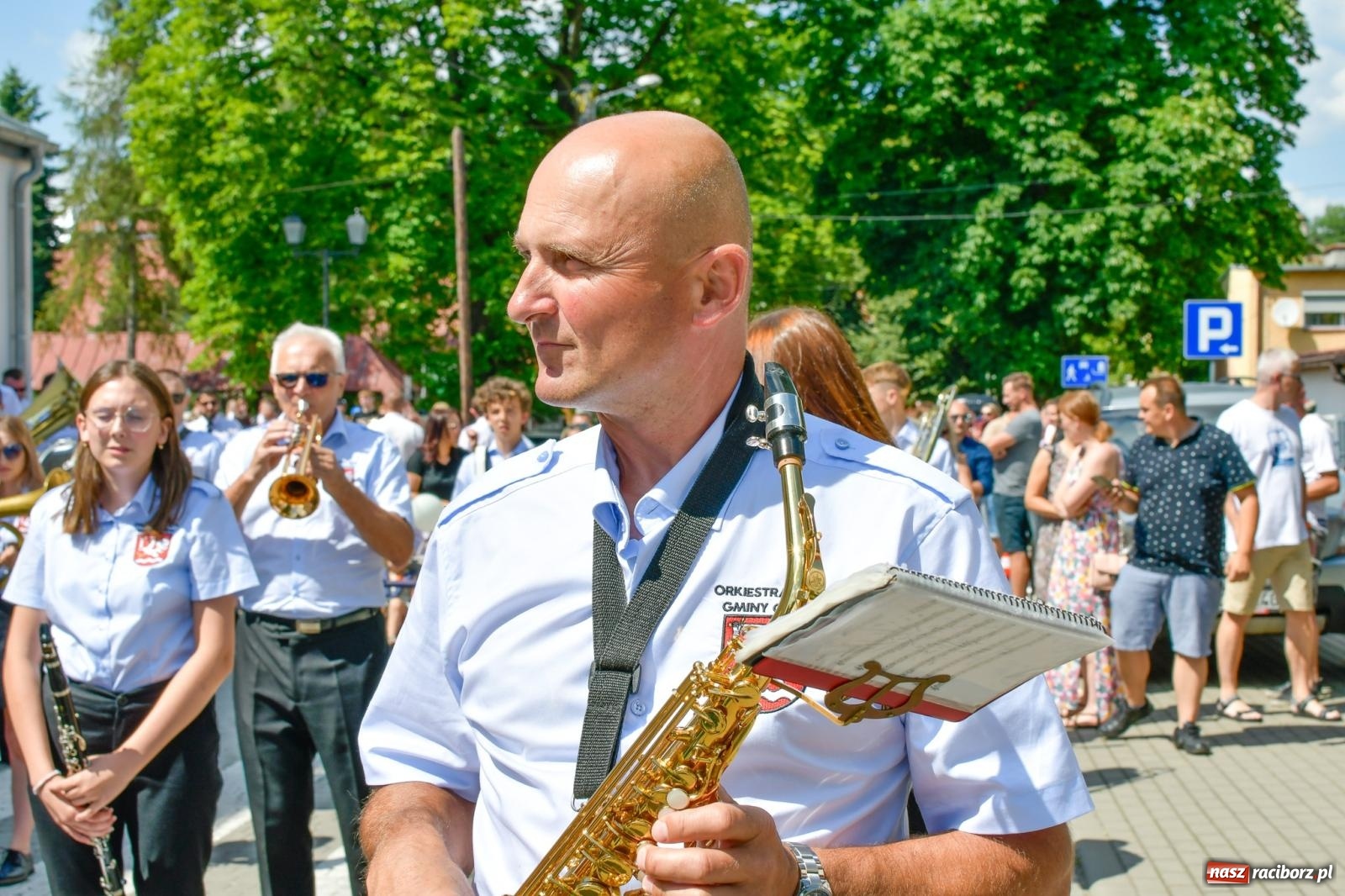 Zdjęcie w galerii na portalu naszraciborz.pl: Jest w orkiestrach dętych wielka siła. Parada w Tworkowie [FOTO i WIDEO] wiadomości z regionu
