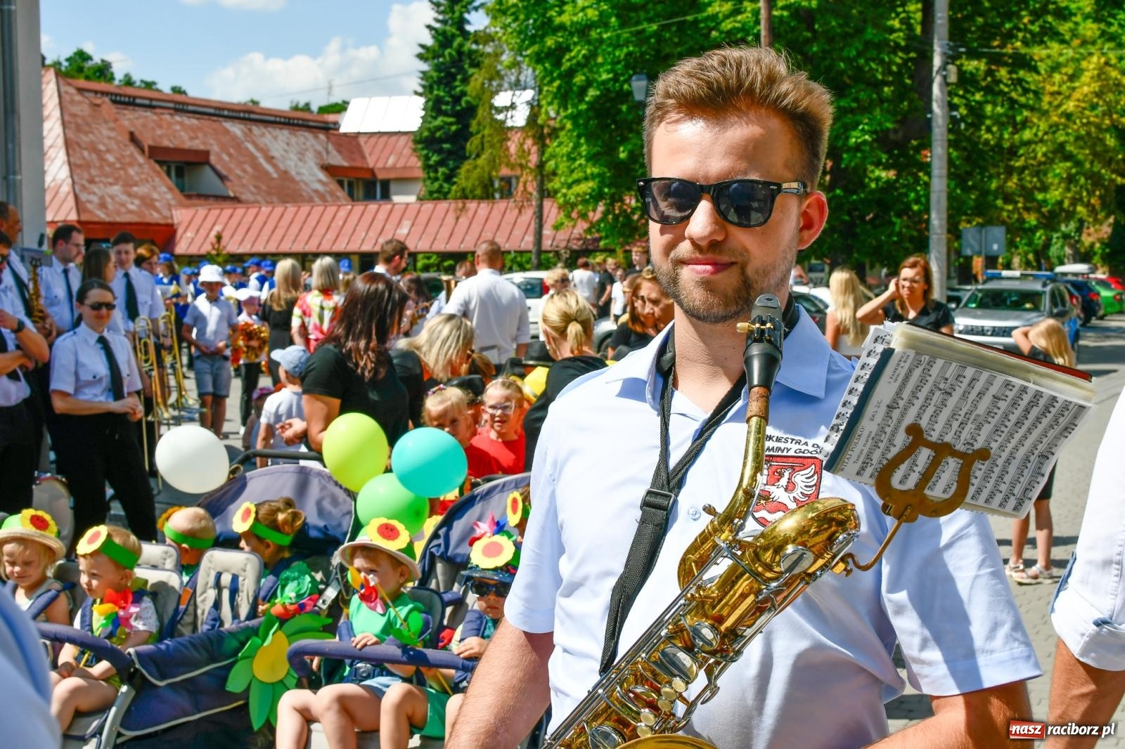 Zdjęcie w galerii na portalu naszraciborz.pl: Jest w orkiestrach dętych wielka siła. Parada w Tworkowie [FOTO i WIDEO] wiadomości z regionu