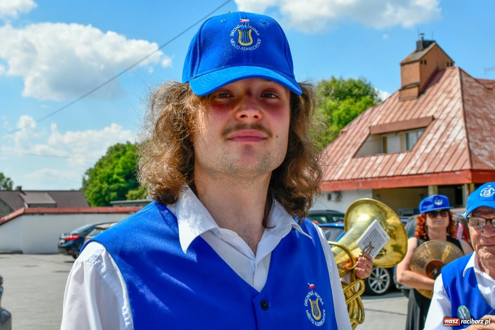 Zdjęcie w galerii na portalu naszraciborz.pl: Jest w orkiestrach dętych wielka siła. Parada w Tworkowie [FOTO i WIDEO] wiadomości z regionu