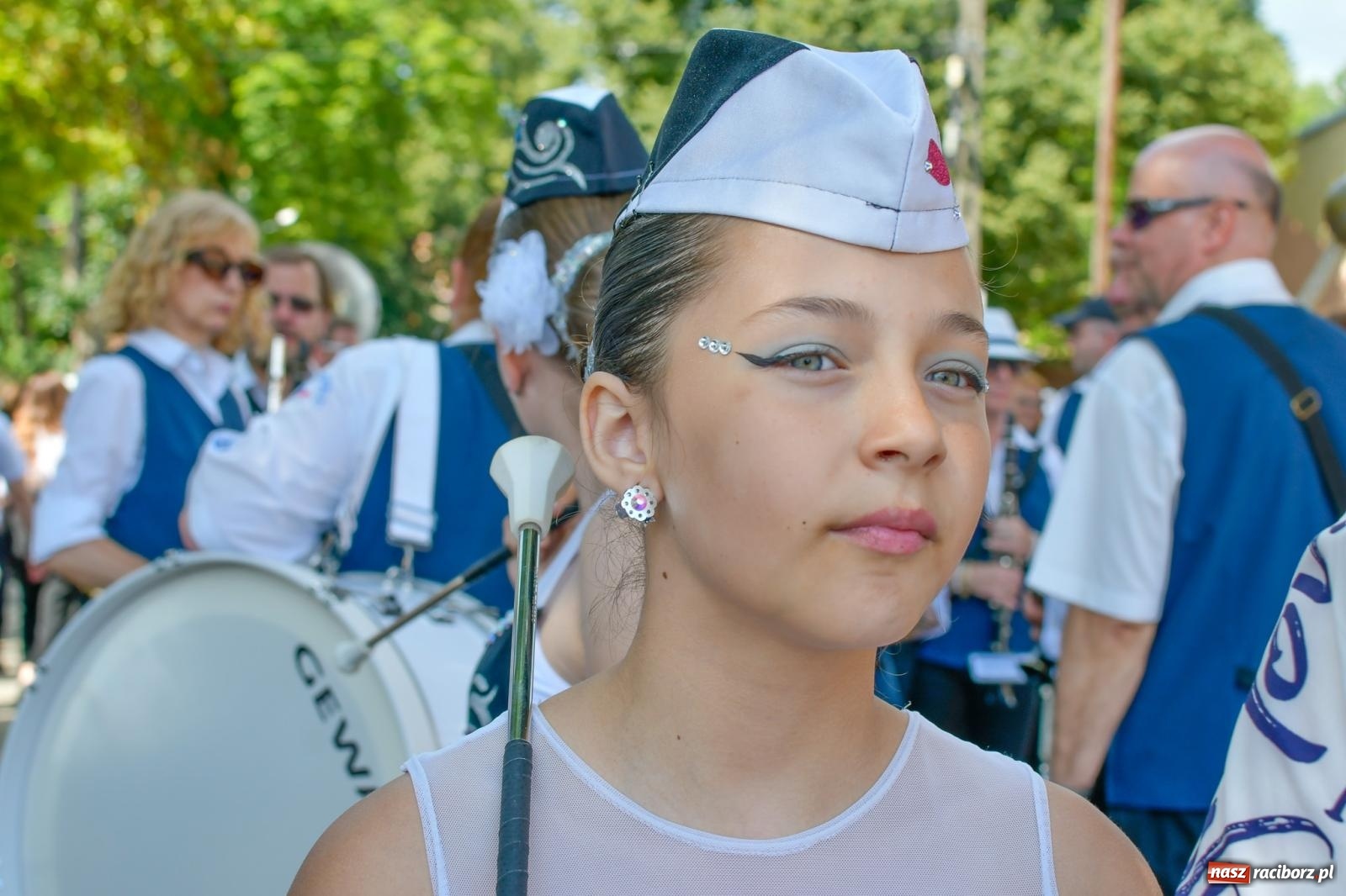 Zdjęcie w galerii na portalu naszraciborz.pl: Jest w orkiestrach dętych wielka siła. Parada w Tworkowie [FOTO i WIDEO] wiadomości z regionu