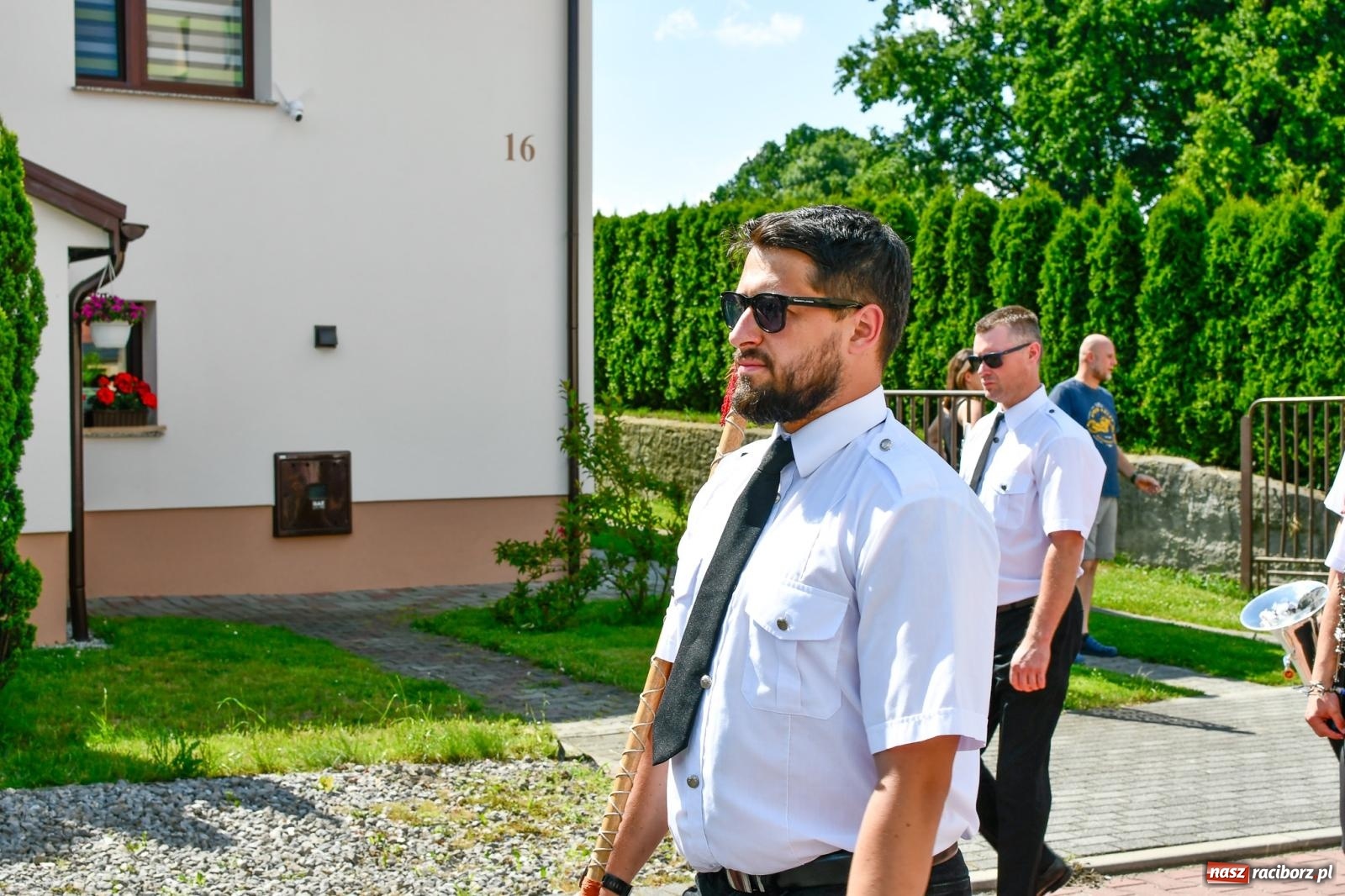 Zdjęcie w galerii na portalu naszraciborz.pl: Jest w orkiestrach dętych wielka siła. Parada w Tworkowie [FOTO i WIDEO] wiadomości z regionu