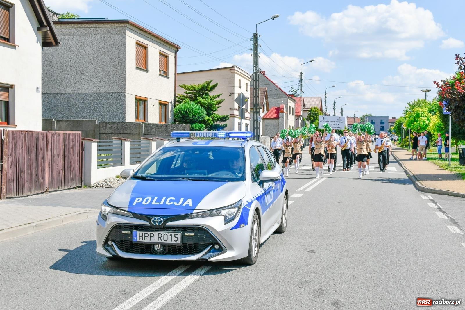 Zdjęcie w galerii na portalu naszraciborz.pl: Jest w orkiestrach dętych wielka siła. Parada w Tworkowie [FOTO i WIDEO] wiadomości z regionu