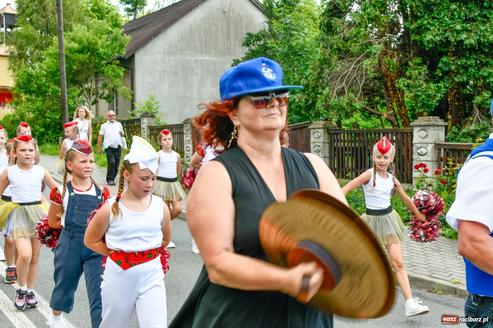 Zdjęcie w galerii na portalu naszraciborz.pl: Jest w orkiestrach dętych wielka siła. Parada w Tworkowie [FOTO i WIDEO] wiadomości z regionu