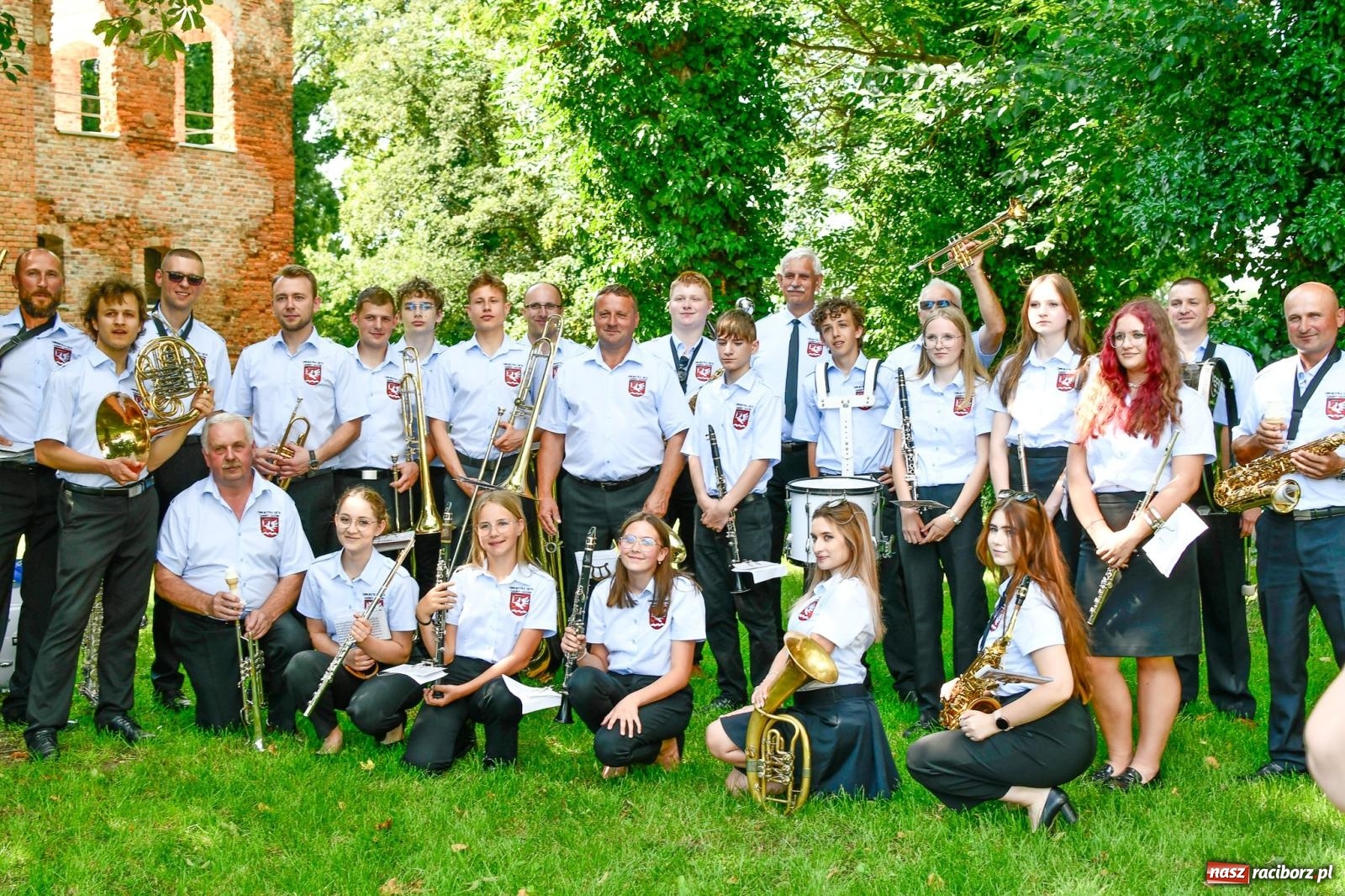 Zdjęcie w galerii na portalu naszraciborz.pl: Jest w orkiestrach dętych wielka siła. Parada w Tworkowie [FOTO i WIDEO] wiadomości z regionu