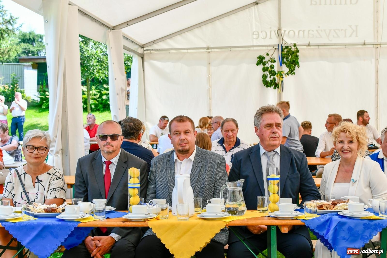 Zdjęcie w galerii na portalu naszraciborz.pl: Jest w orkiestrach dętych wielka siła. Parada w Tworkowie [FOTO i WIDEO] wiadomości z regionu
