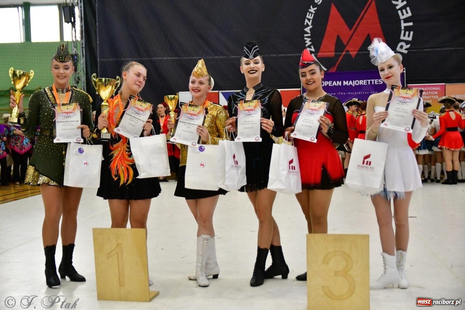 Zdjęcie w galerii na portalu naszraciborz.pl: Trzydniowe święto mażoretek w Raciborzu wiadomości z regionu