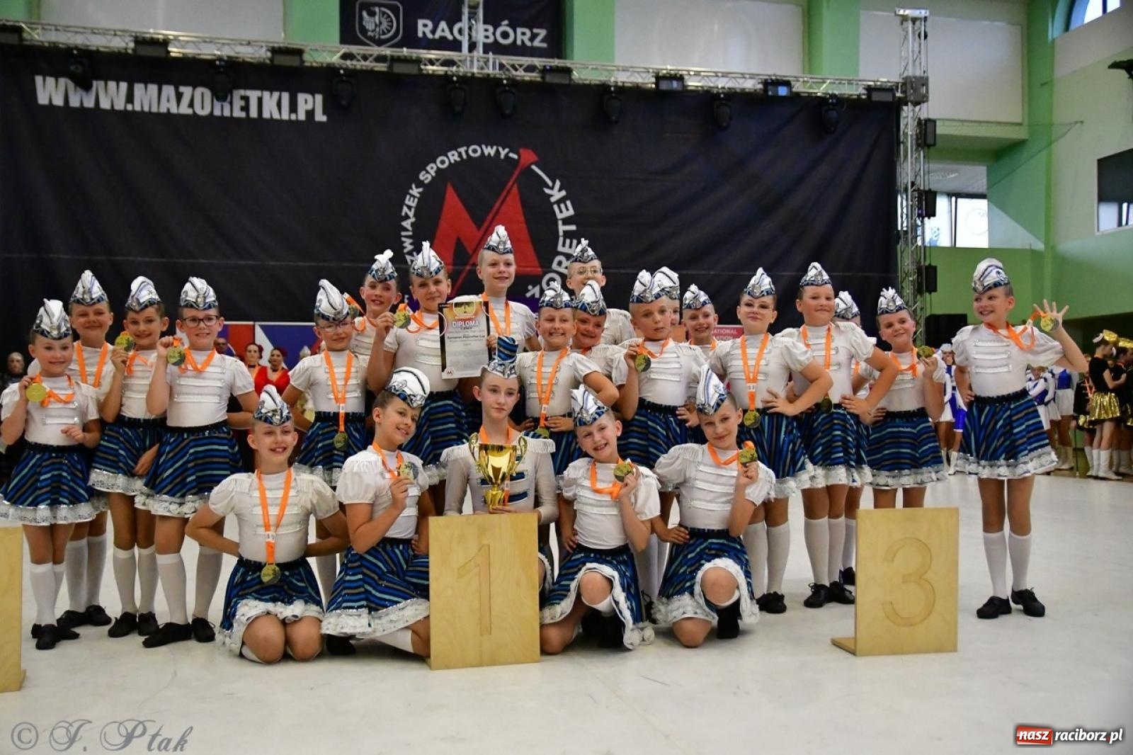 Zdjęcie w galerii na portalu naszraciborz.pl: Trzydniowe święto mażoretek w Raciborzu wiadomości z regionu