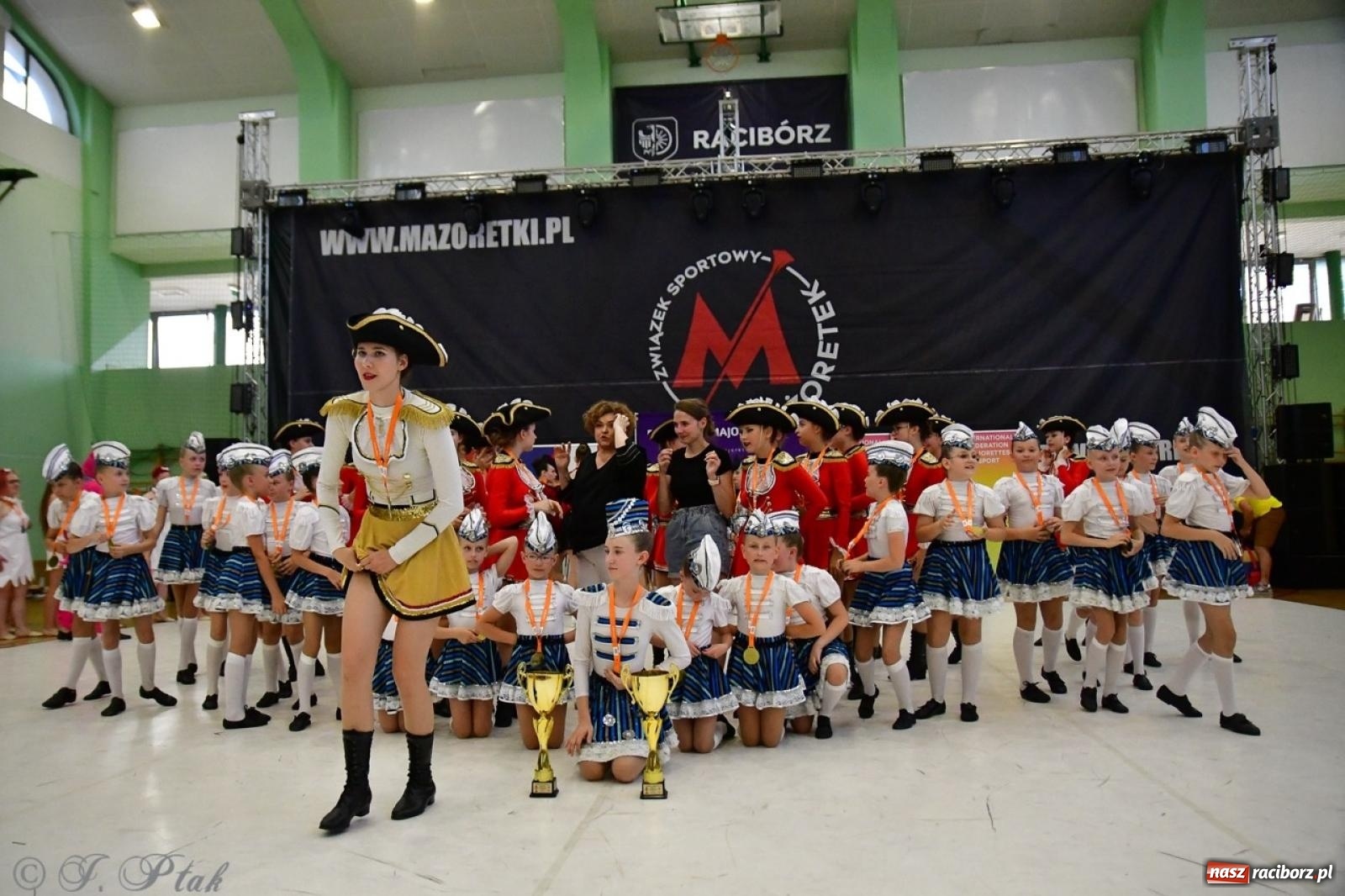 Zdjęcie w galerii na portalu naszraciborz.pl: Trzydniowe święto mażoretek w Raciborzu wiadomości z regionu