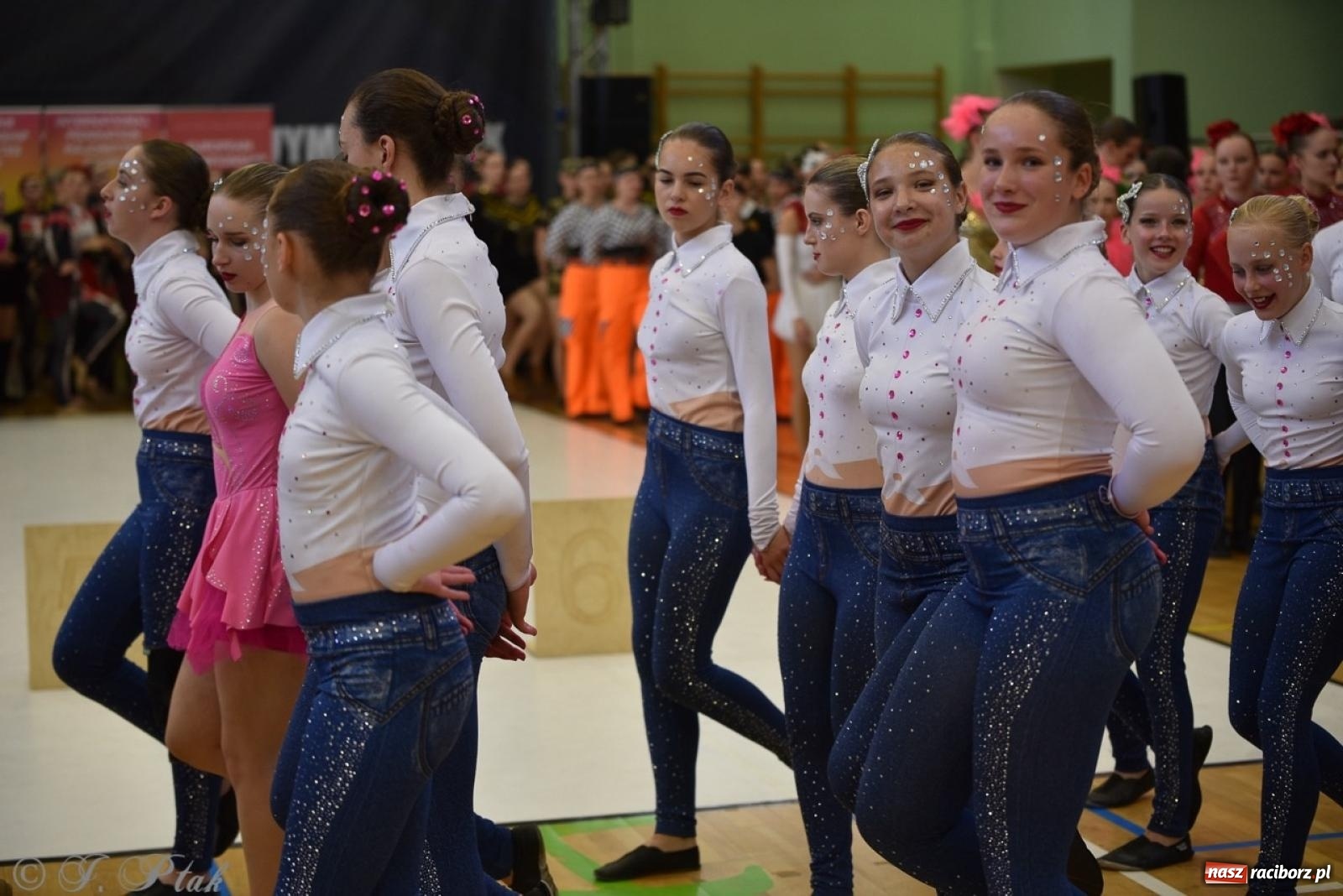 Zdjęcie w galerii na portalu naszraciborz.pl: Trzydniowe święto mażoretek w Raciborzu wiadomości z regionu