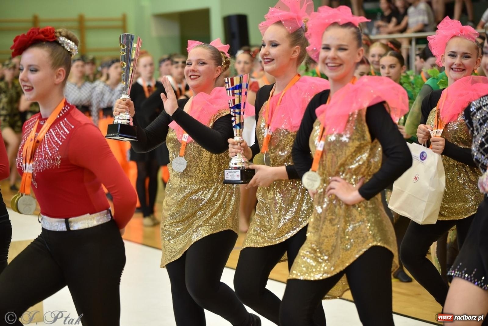 Zdjęcie w galerii na portalu naszraciborz.pl: Trzydniowe święto mażoretek w Raciborzu wiadomości z regionu